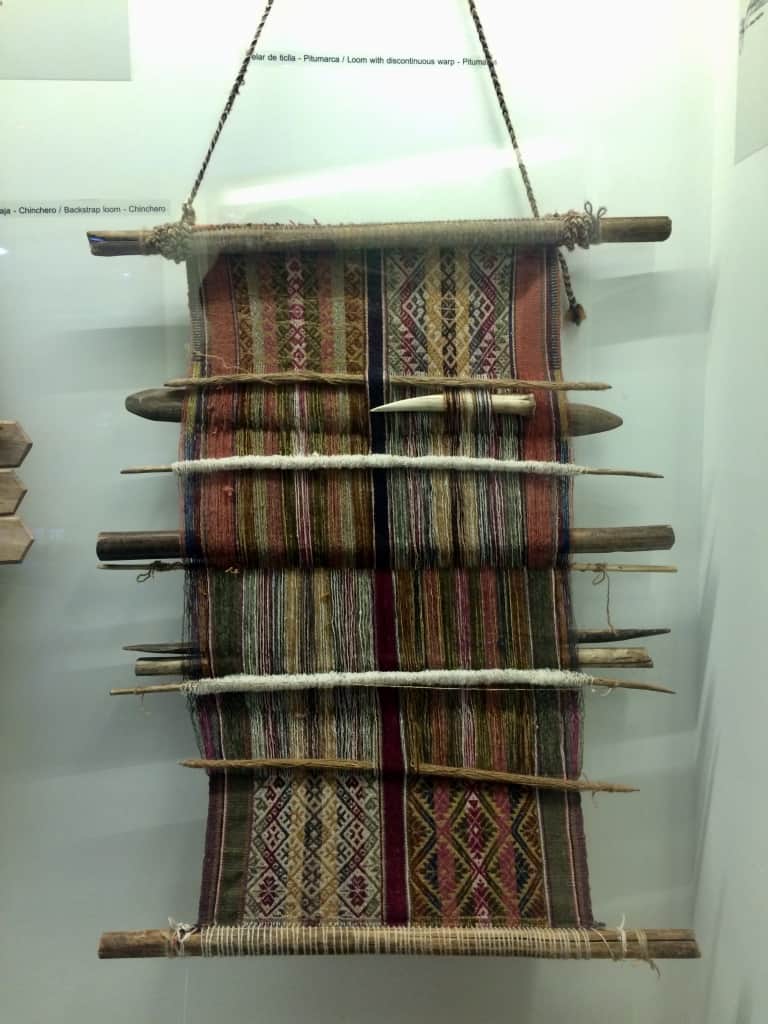 Musée textile-Cusco-cours de tissage-cours de couture-tissage-peru-couleur naturelle-
