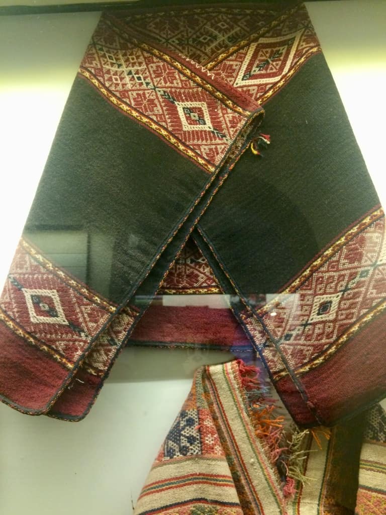 Musée textile-Cusco-cours de tissage-cours de couture-tissage-peru-couleur naturelle-