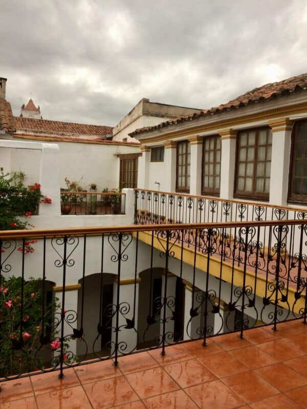 Sucre - Bolivie - belle ville - auberge de jeunesse - balcon