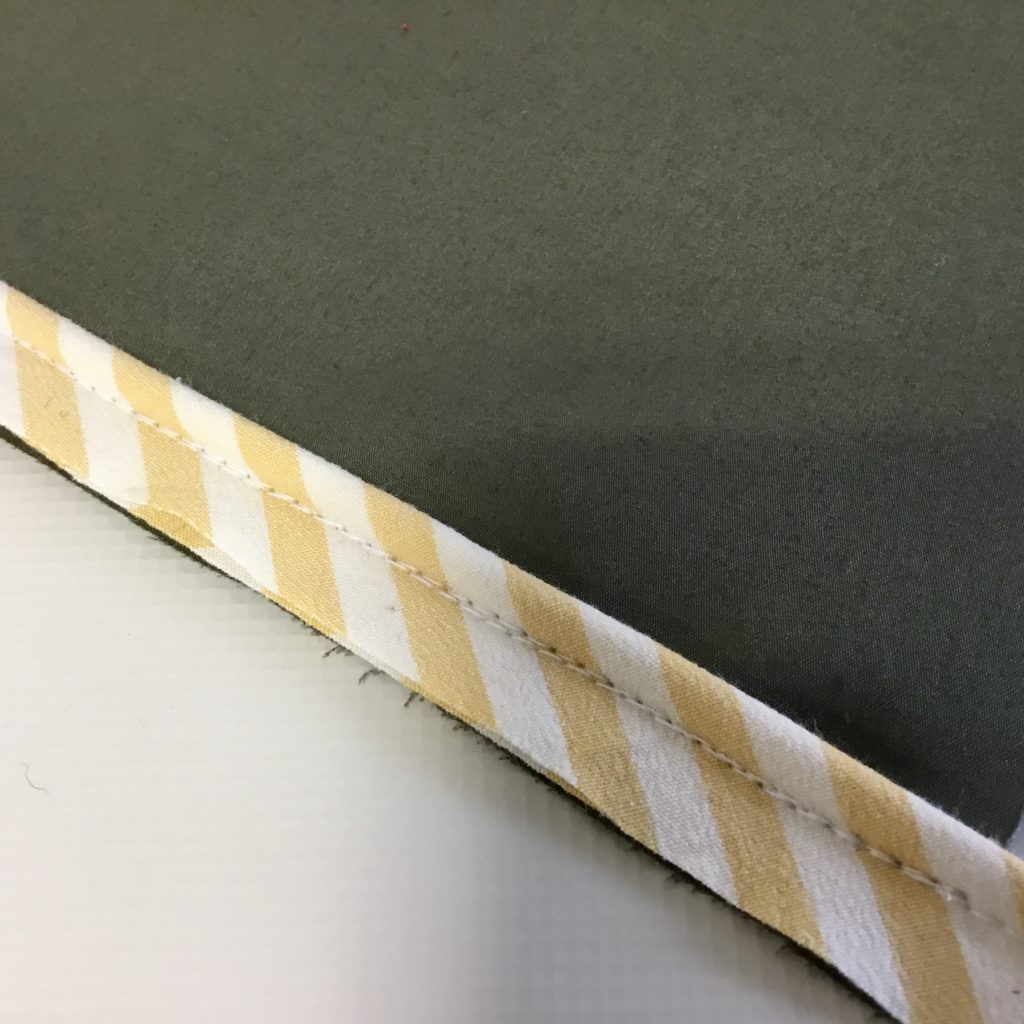 tuto-couture-pochette-passe-poil-fermeture